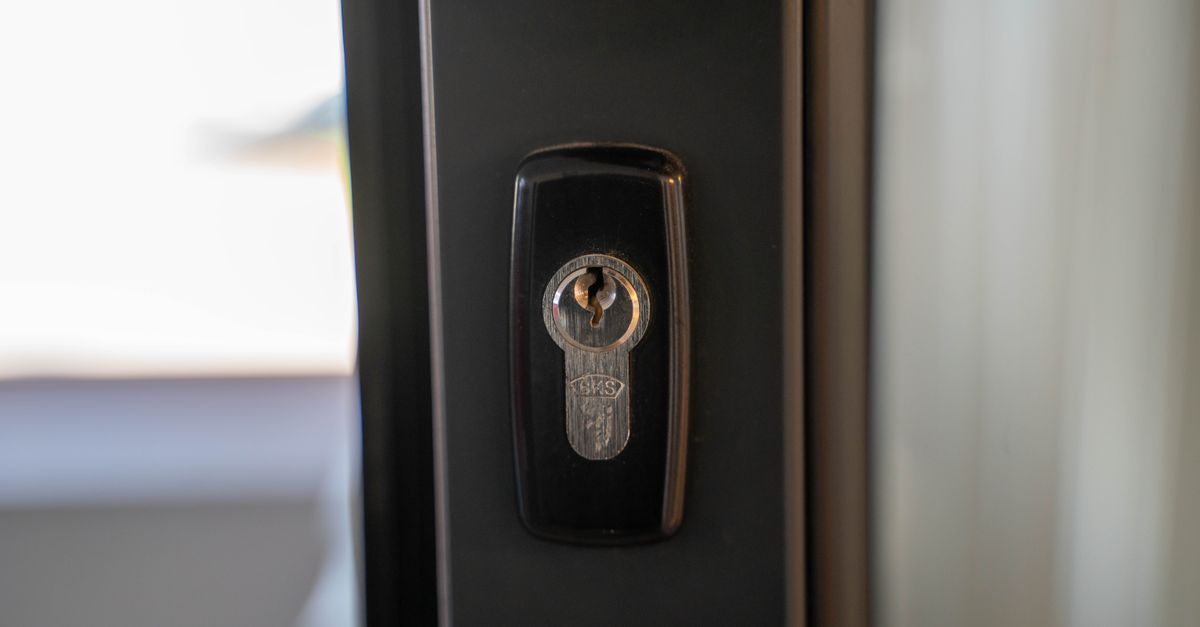 High-Security Brands and Hardware for Storefronts and Offices — Berkeley Heights Locksmith